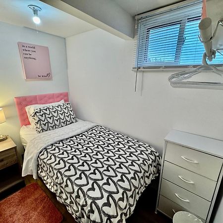 Tiny Private Room On The 1St Floor With Shared Bathroom Near Seatac Airport And Downtown Seattle Exteriér fotografie
