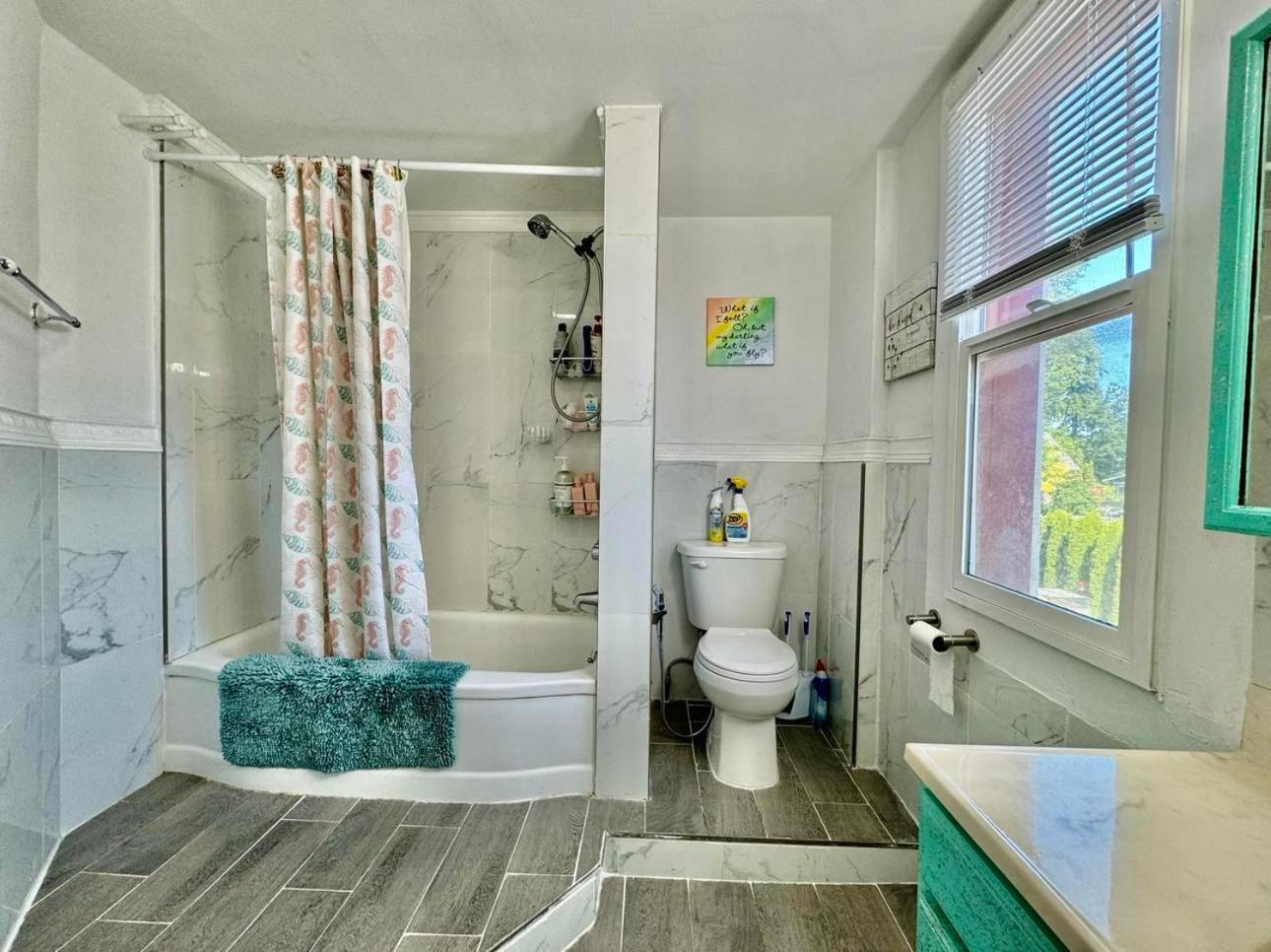Tiny Private Room On The 1St Floor With Shared Bathroom Near Seatac Airport And Downtown Seattle Exteriér fotografie