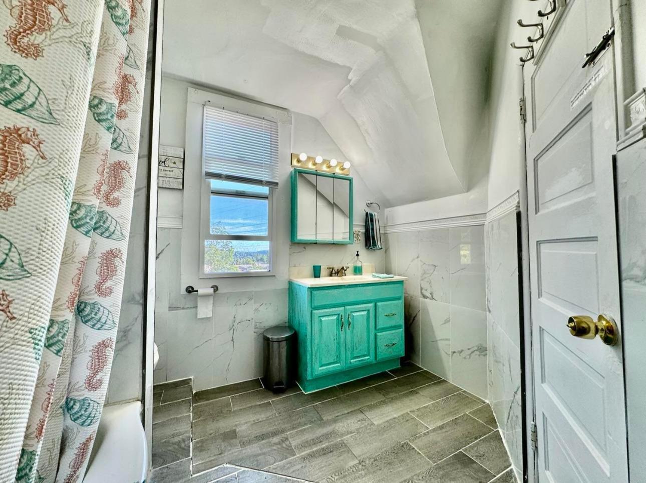 Tiny Private Room On The 1St Floor With Shared Bathroom Near Seatac Airport And Downtown Seattle Exteriér fotografie